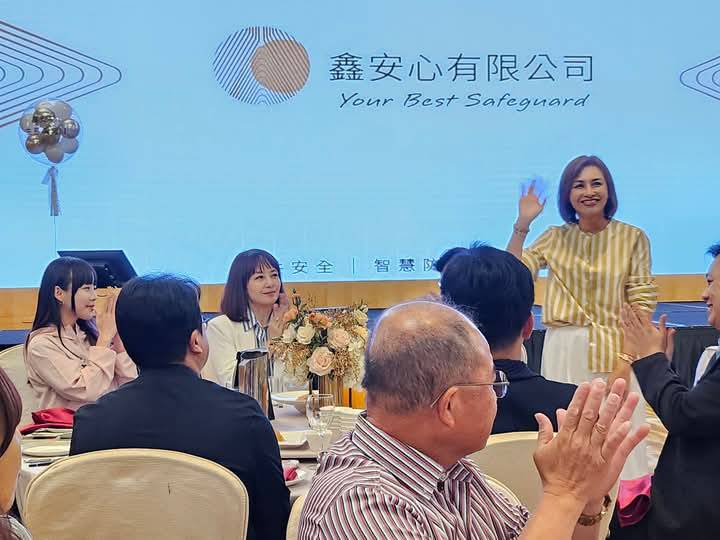 邱議瑩(右一)獲趙天麟表態支持,行情大為看漲。 圖:孫家銘翻攝