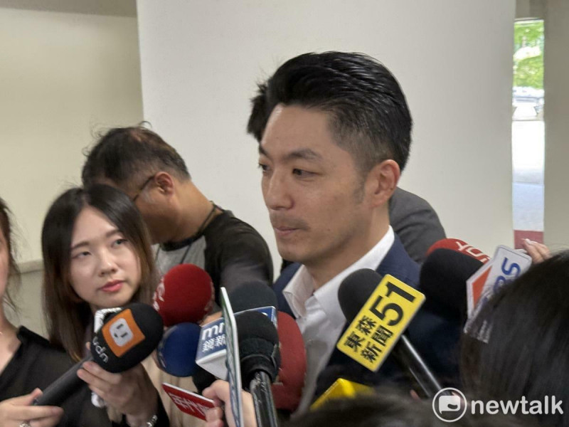 台北市長蔣萬安今赴台北市議會接受市政總質詢，會前接受媒體聯訪。   圖：周煊惠 / 攝