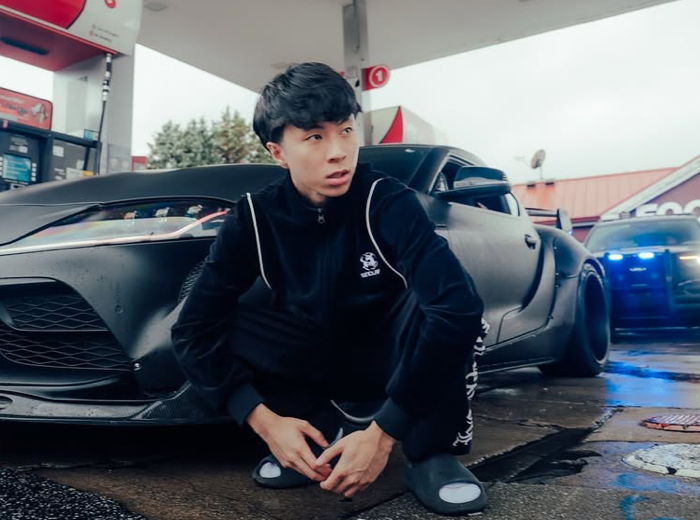 Ray被封為「最強高中生」。   圖：翻攝自Ray IG