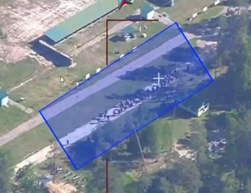 日前俄軍伊斯坎德爾導彈打擊烏克蘭蘇梅訓練基地。 圖:翻攝自 騰訊新聞 日前俄軍伊斯坎德爾導彈打擊烏克蘭蘇梅訓練基地。 圖:翻攝自 騰訊新聞