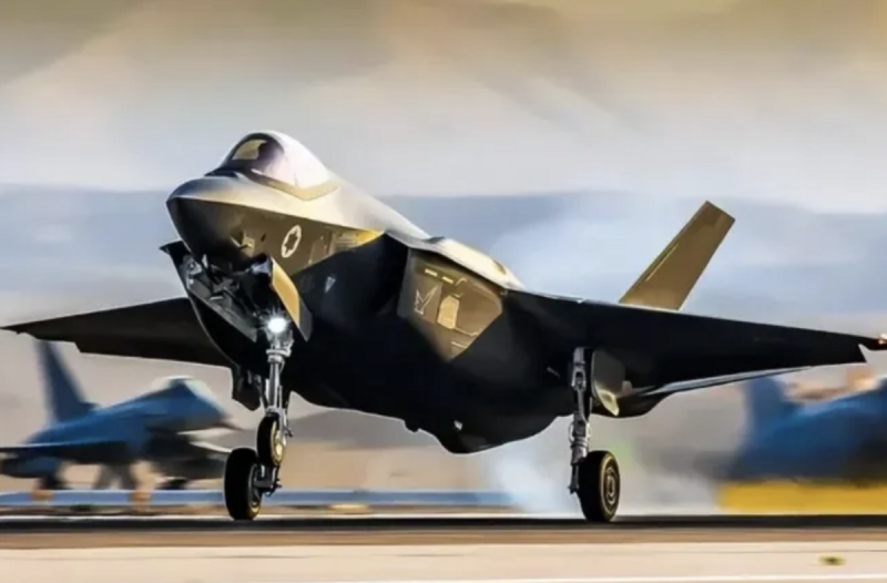 印度預計將向美國購置 F-35A 閃電 II 隱形戰機,希冀提升戰術自主性。 圖:擷取自《騰訊網》