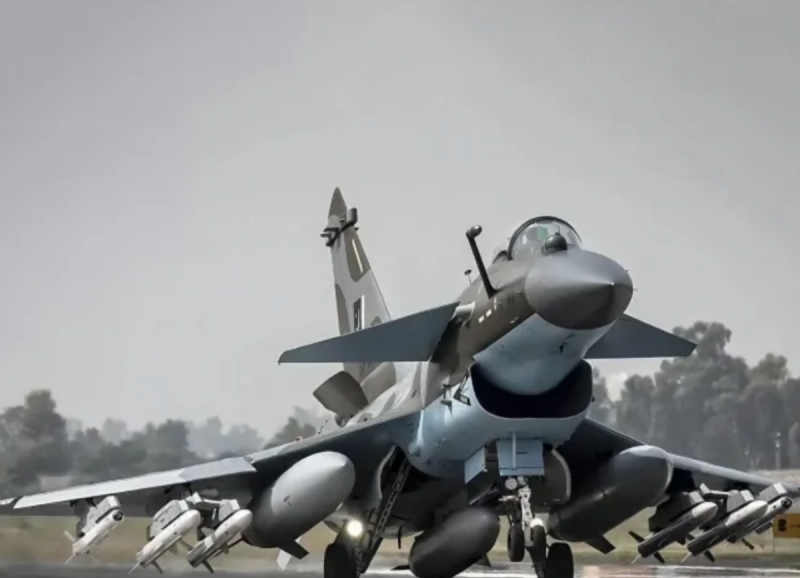 中製「殲-10CE」戰機。 圖:擷取自《騰訊網》