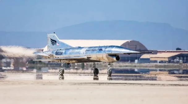 雖然一號原型機尚未進行飛行速度的測試,但也對該公司後續的開發計畫蒐集了許多重要資料。 圖:翻攝自 騰訊網 蔣蔣烽火談 雖然一號原型機尚未進行飛行速度的測試,但也對該公司後續的開發計畫蒐集了許多重要資料。 圖:翻攝自 騰訊網 蔣蔣烽火談