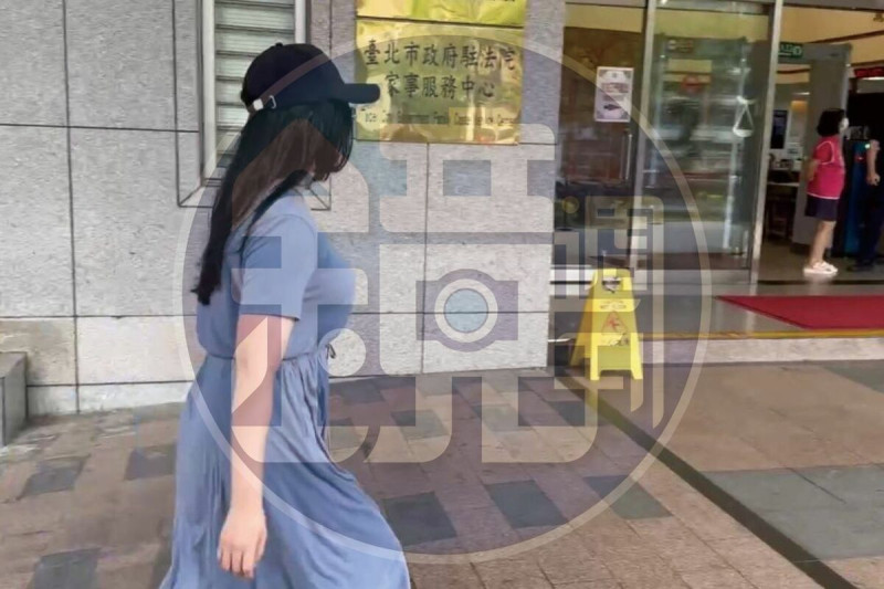 台北地院傳喚宋女出庭，王文洋則委請律師出庭。   圖：鏡傳媒