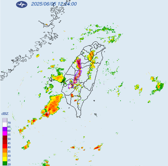 中央氣象署針對「彰化縣、南投縣、雲林縣、嘉義縣」發布大雷雨即時訊息，持續時間至14時00分止。   圖：翻攝自中央氣象署官網
