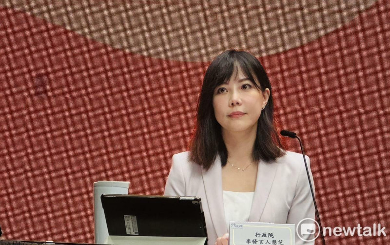 行政院發言人李慧芝今（5）日說， 院長、副院長、秘書長及2位副秘書長等五長，以及相關辦公室的任職人員，會優先辦理第一波特殊查核。   圖：謝莉慧/攝