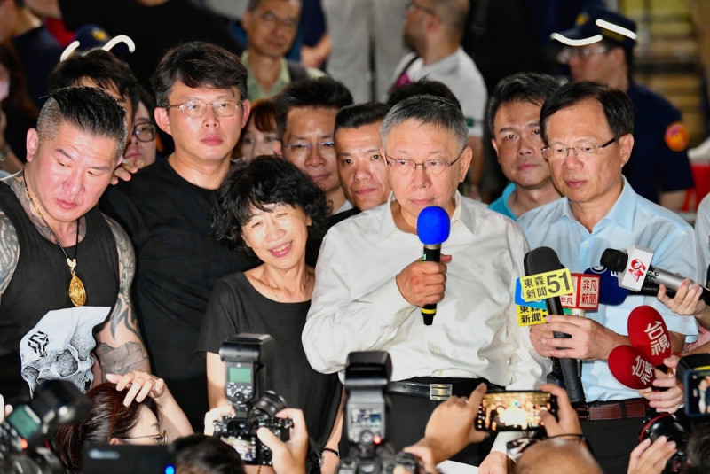 陳佩琪在臉書發文提到,柯文哲曾說要打倒綠共邪惡政權救台灣。 圖:翻攝陳佩琪臉書