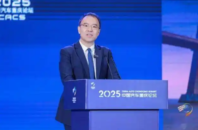 首先開砲的是吉利集團資深副總裁楊學良。他語出驚人：「內捲是最低級的競爭行為，將把中國汽車產業帶往集體淪陷的險境。」 圖:翻攝自百度