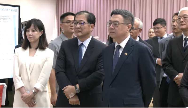 行政院長卓榮泰今（10）日上午出席114年「第12波安居緝毒專案發布記者會」。   圖：擷自直播畫面