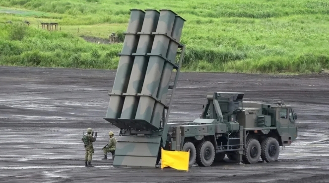 日本自衛隊六聯裝的12式反艦導彈發射車。 圖 : 翻攝自樞密院十號 日本自衛隊六聯裝的12式反艦導彈發射車。 圖 : 翻攝自樞密院十號