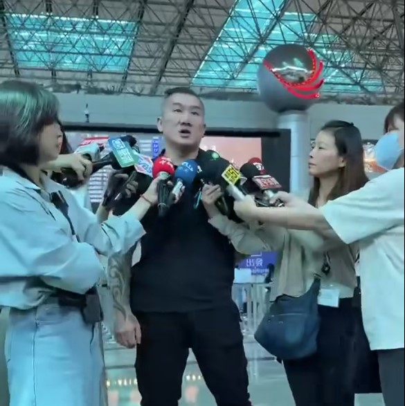 網紅「館長」陳之漢10日下午搭機前往中國上海，預計15日返台。   圖：翻攝館長臉書