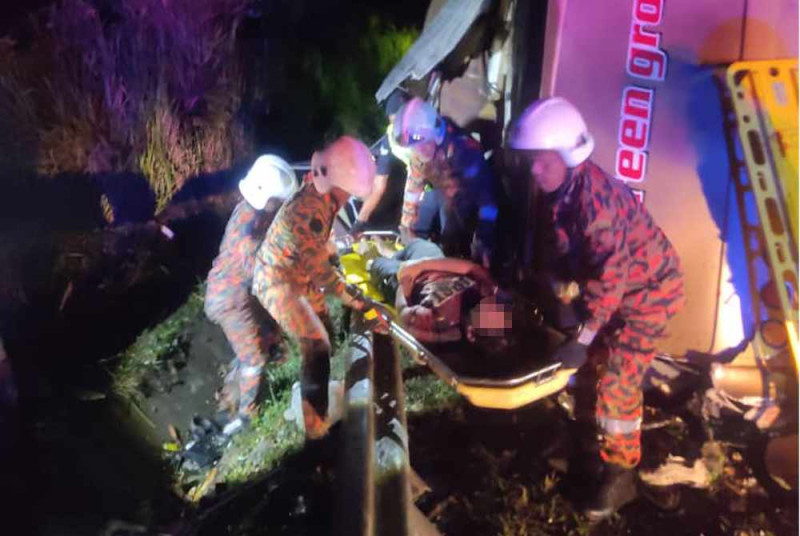 受傷的 27 人已被送往霹靂州各大醫院進行治療,包括拉惹柏邁蘇麗白努醫院、格里克醫院、峇玲醫院及太平醫院。 圖:翻攝自臉書 受傷的 27 人已被送往霹靂州各大醫院進行治療,包括拉惹柏邁蘇麗白努醫院、格里克醫院、峇玲醫院及太平醫院。 圖:翻攝自臉書
