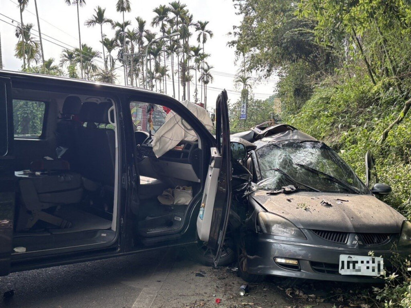 64歲潘姓男子11日駕車沿南投縣道151線往溪頭方向，逆向衝撞下山的商旅車，共釀8人受傷，仍在救治的潘男酒測值明顯超標，全案依刑法公共危險等罪嫌偵辦。（民眾提供）中央社記者蕭博陽南投縣傳真  114年6月12日   
