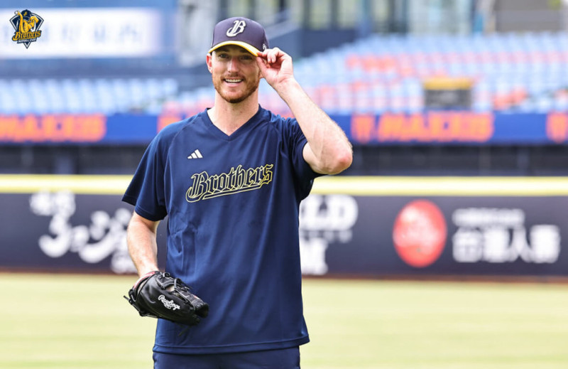 中華職棒中信兄弟球團12日公布與32歲左投李博登（Brandon Leibrandt）（圖）完成簽約，未來將披上黃衫38號成為兄弟的新成員。（中信兄弟提供）中央社記者楊啟芳傳真  114年6月12日   