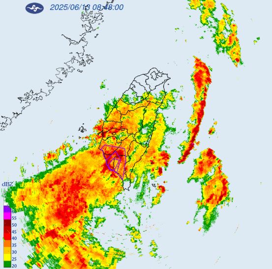 隨著雨勢持續擴大，高雄市政府今日宣布，茂林區今日自上午10時起停班停課。   圖：翻攝自中央氣象署官網