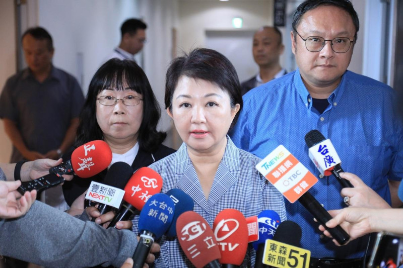 市長盧秀燕今日議會前也對此受訪，強調中央刪減補助的對象是社會弱勢、教育及基礎建設，影響太過重大且波及無辜，可惜中央最後仍未依法補助地方，市府為確保市民權益，已於期限前提出訴願。   圖：台中市政府/提供