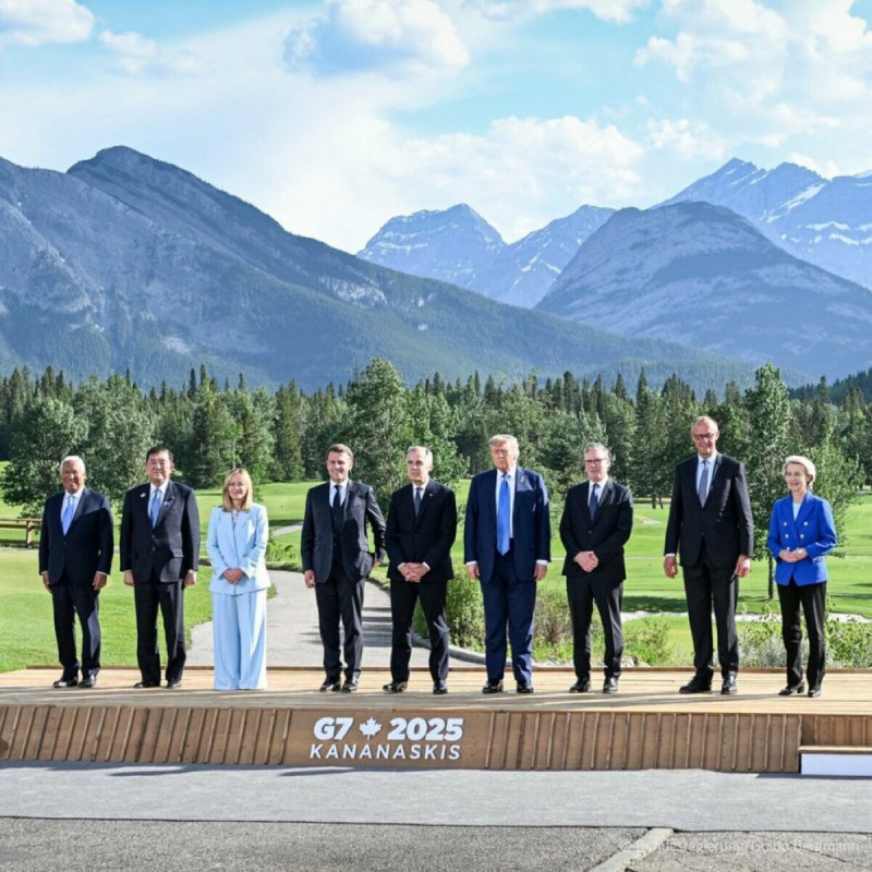 七國集團（G7）17 日於加拿大阿爾伯塔省卡納納斯基斯（Kananaskis）結束為期兩天的峰會，會後發布六項聯合聲明，涵蓋關鍵礦產、人工智慧、野火防治、量子科技、移民偷渡與跨國壓迫等議題。   圖:翻攝自X帳號@tanmoyofc