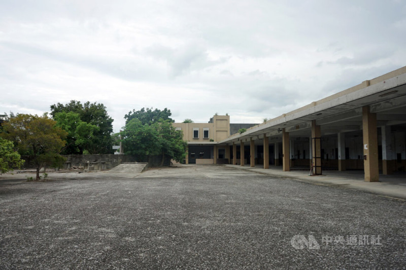 花蓮推動數位轉型，設置雲基地吸引雲端服務廠商進駐，也斥資新台幣4000多萬徵收後方約2000多坪私人建物，遭議員批淪為閒置倉庫，決策太短視，應提出可延續規劃。中央社記者張祈攝  114年6月18日   圖：中央社提供