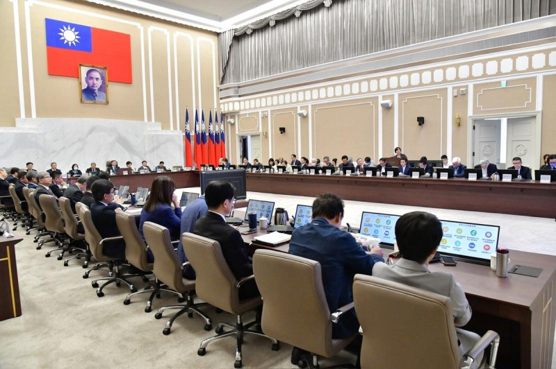 行政院今(19)天召開院會。 圖:行政院提供