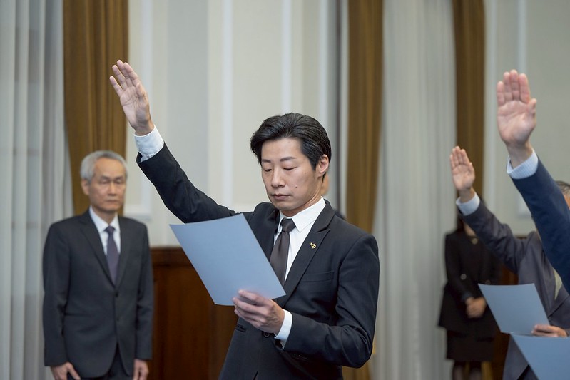 林昶佐擔任宣誓人帶領宣讀誓詞。   圖：總統府提供