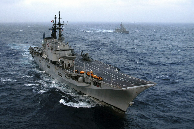 義大利退役輕型航空母艦「加里波底號（ITS Giuseppe Garibaldi）」   圖：翻攝維基百科/U.S. Navy/Public Domain
