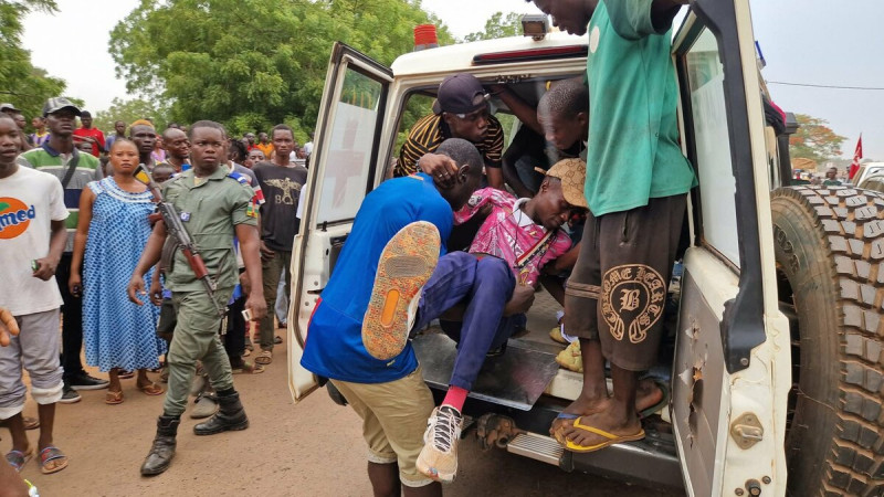 中非共和國首都班基(Bangui)25日驚傳重大校園踩踏事故。 圖:翻攝自X @honore123