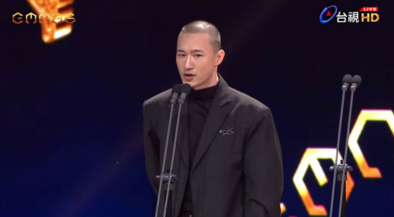 「最佳新人獎」由someshiit山姆奪下。   圖：翻攝自金曲獎YT頻道