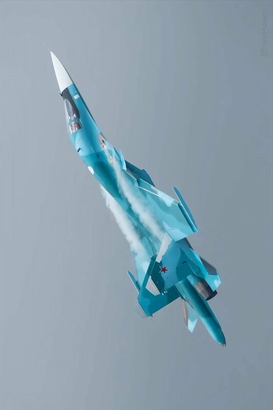 俄軍(Su-34)戰機遭烏軍炸毀四架。 圖:翻攝自 X