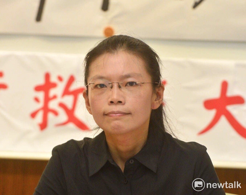 李明哲的妻子李凈瑜於今（28）日下午陪同搭乘華航CI8507班機，自長沙平安返抵台灣。   圖：新頭殼資料照片
