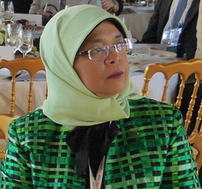 新加坡前國會議長哈莉瑪（Halimah Yacob）可望於13日獲正式提名，成為星國首位馬來族女總統。   圖：翻攝維基百科