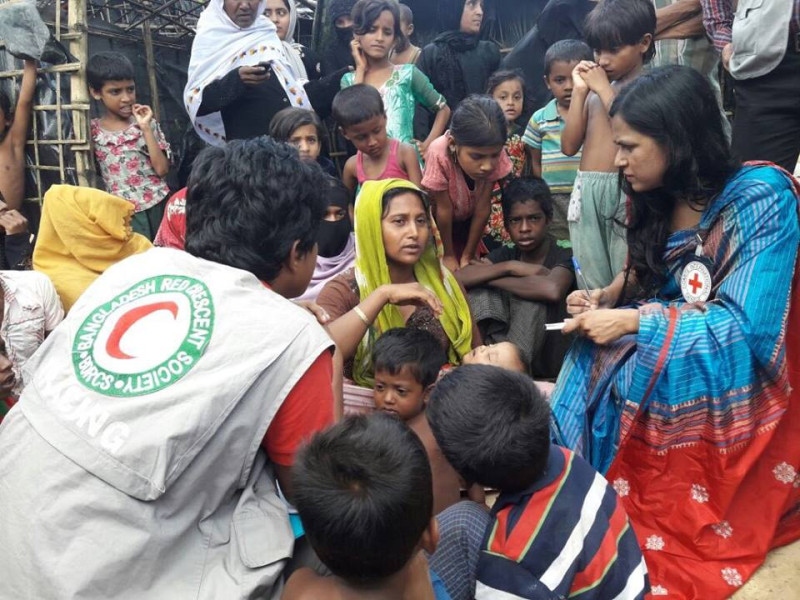 孟加拉紅新月會幫助羅興亞難民。   圖：中華民國紅十字會/提供