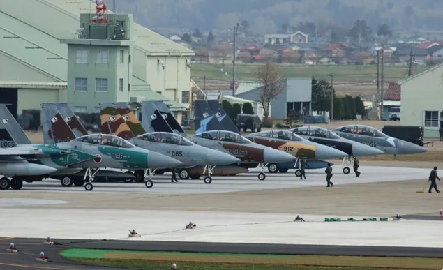 日本空中自衛隊的制空類主要戰機是F-15J。   圖 : 翻攝自儒雅隨和老泰勒