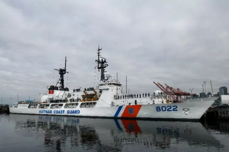 原美國海岸警衛隊漢密爾頓級巡邏艦「梅隆號（USCGC Mellon）」移轉贈予越南改舷號為「CBS 8022」。   圖：翻攝越南海洋警察局官網
