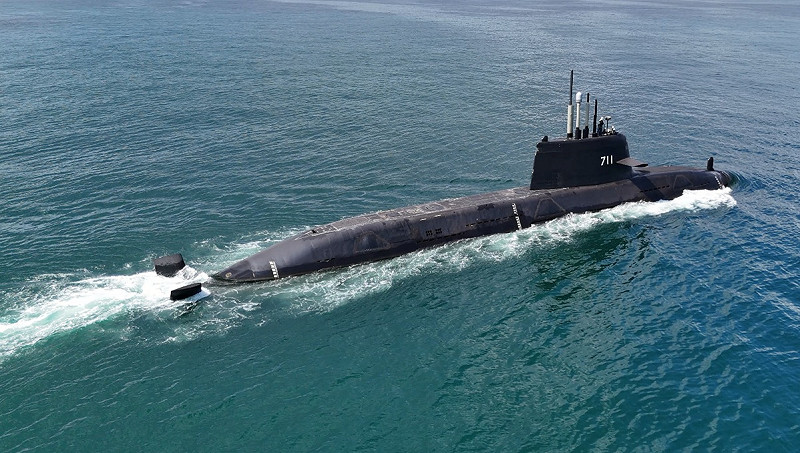 「海鯤軍艦」7月3日第三次浮航海試。   圖：翻攝台船官網