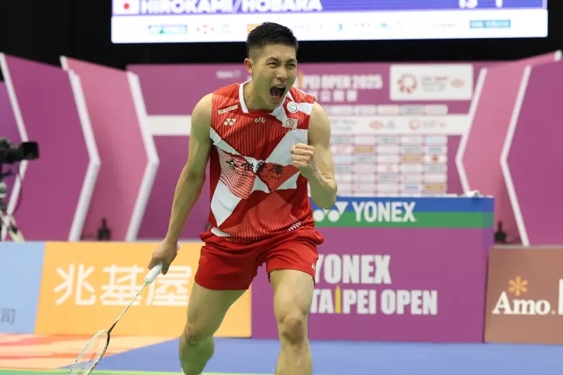 ▲台灣羽球一哥周天成在男單8強賽事不敵印度前世界球王Kidambi Srikanth，除了苦吞對戰的3連敗，也在8強止步。（圖／取自台北羽球公開賽官網）   