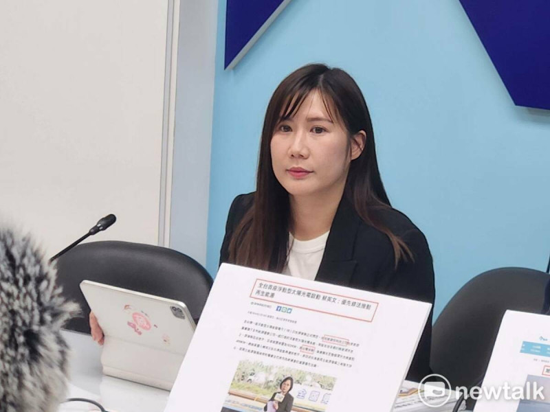 台北市議員柳采葳揭露旭東公司與民進黨陣營關係密切。   圖：黃建豪/攝