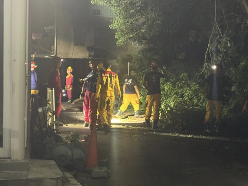嘉市府與校園攜手，災後迅速搶修，重建校園安全環境。   （圖：取自嘉義市政府）