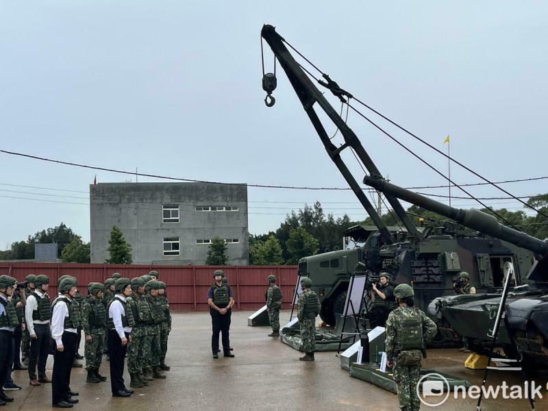 賴清德總統視導「M1A2T新式戰車換裝訓練」。   圖：金大鈞/攝