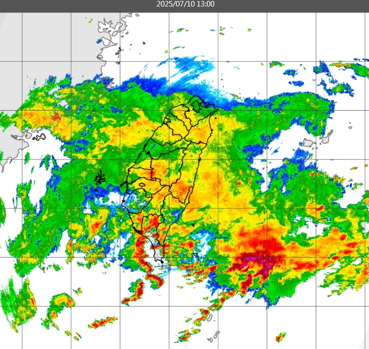 今日受低壓帶和西南風影響,台灣大氣環境不穩定。 圖:中央氣象署/提供