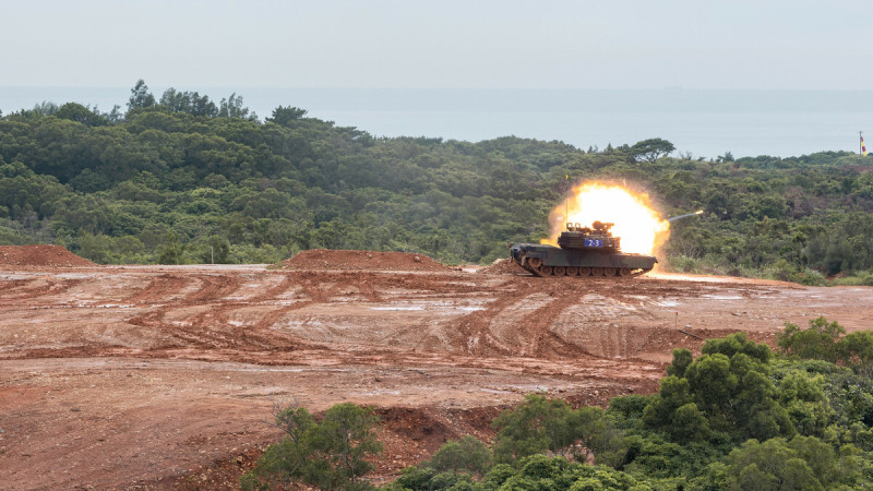 M1A2T新式戰車實彈射擊訓練。 圖:總統府提供