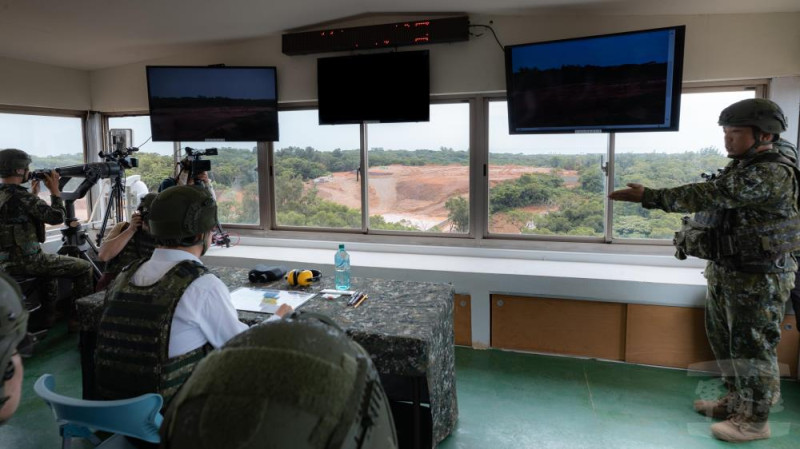 總統賴清德視導M1A2T新式戰車實彈射擊。 圖:總統府提供