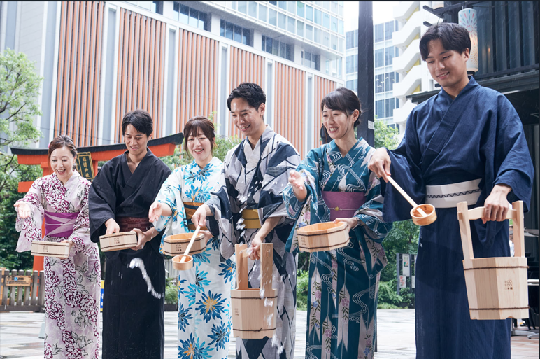 今年7月11日和7月26日舉行「晴天打水!日本橋」特別活動 圖:一般社団法人日本橋室町エリアマネジメント事務局/提供