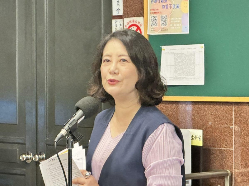 民進黨團幹事長吳思瑤怒控，國民黨、民眾黨多數形同將程序委員會虛設。   圖：金大鈞/攝