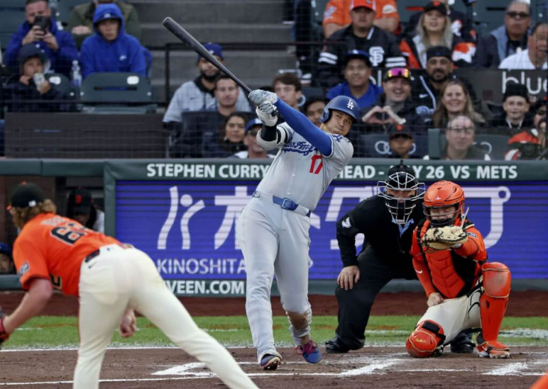 MLB洛杉磯道奇日籍球星大谷翔平12日揮出個人本季第32支全壘打。（共同社）   