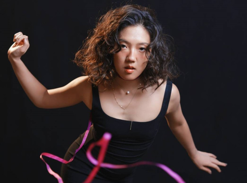 新科金曲歌后李竺芯，得獎後首場公開演出獻給台日大港水果祭。   圖：高雄市行國處/提供