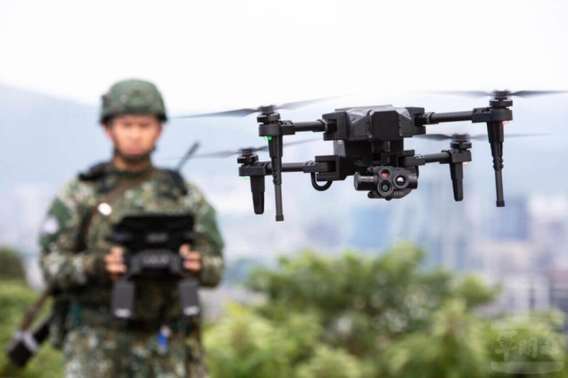 國軍「漢光41號」演習實兵操演首次亮相微型無人機。(軍聞社提供)中央社記者吳書緯傳真 114年7月17日 國軍「漢光41號」演習實兵操演首次亮相微型無人機。(軍聞社提供)中央社記者吳書緯傳真 114年7月17日