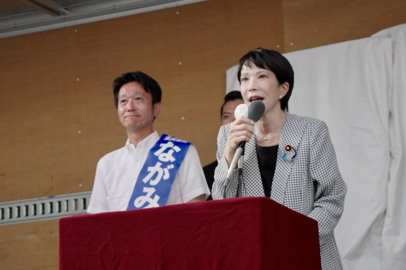 高市早苗（右）準備取代石破茂擔任自民黨總裁與日本內閣總理大臣   圖：翻攝自高市早苗的Ｘ