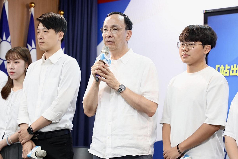 國民黨主席朱立倫出面回應時事。   圖：國民黨文傳會/提供
