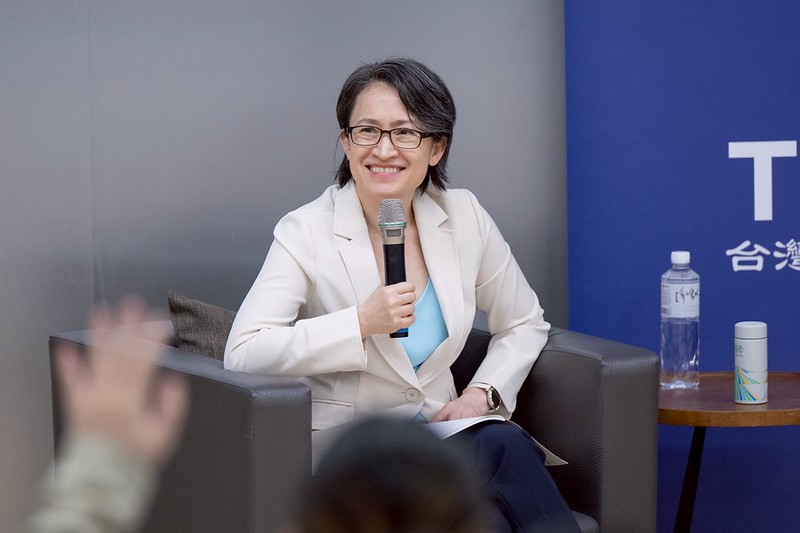 副總統蕭美琴說，擁有強健的民主制度，也有助於社會內部建立起更大的團結與凝聚力。   圖：總統府提供