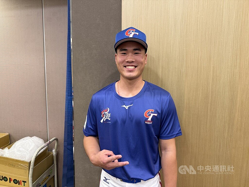 台中西苑高中畢業的棒球好手游能茗（圖）在中職選秀會前宣布退選，他21日受訪表示，在赴美訓練時感受到自己和外面的人還有些差距，決定先到美國讀大學磨練。中央社記者謝靜雯攝  114年7月21日   